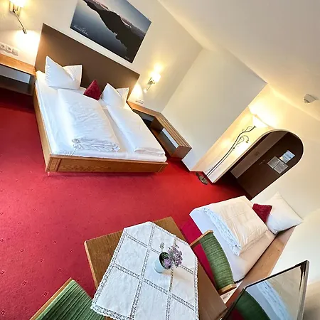 Sportpension Christina By Piaunddirk Гостьовий будинок