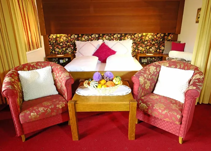 Sportpension Christina By Piaunddirk Pensión Fügen